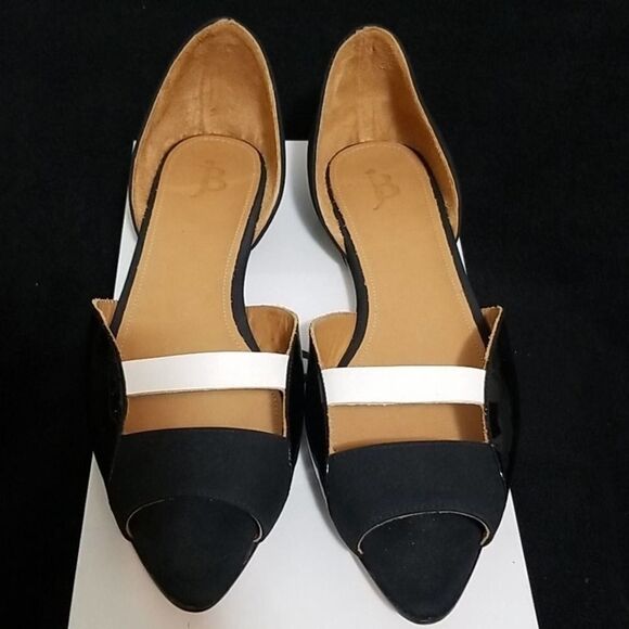 Black and White Peep-toe Flats with Box - Picture 7 of 7